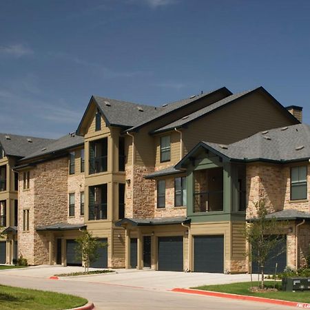 Lakeside Villas Grand Prairie Exterior photo